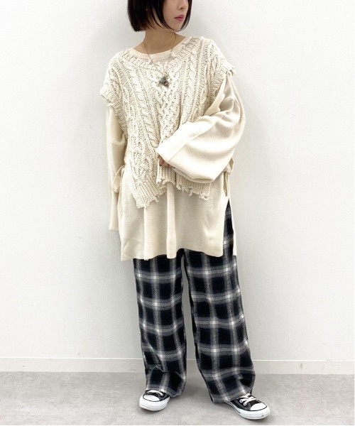 apres jour mignon（アプレジュールミニョン）の「メニーウェイニット/ニットベスト＋プルオーバーセット【ZOZOTOWN限定アイテム】（ニット/セーター・レディース・ブラック/ダークブラウン/パープル/アイボリー/ブルー系その他/ライトベージュ・X-LARGE/フリー）」の11枚目の写真