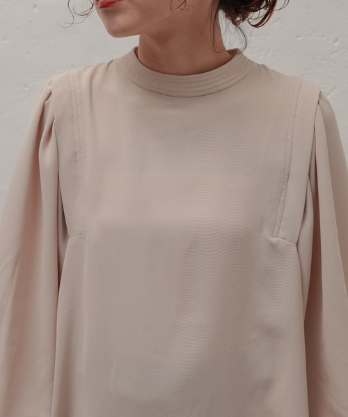 natural couture（ナチュラルクチュール）の「【大人ナチュ】【WEB限定】ボリュームスリーブステッチカラーブラウス（シャツ/ブラウス・レディース・ブラック/オフホワイト/ベージュ・FREE）」の20枚目の写真