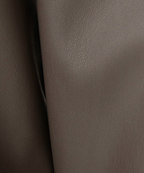 AG by aquagirl（エージーバイアクアガール）の「◆フェイクレザージョグパンツ（その他パンツ・レディース・オフホワイト/ライトオレンジ系/ガンメタ・38/36）」の5枚目の写真