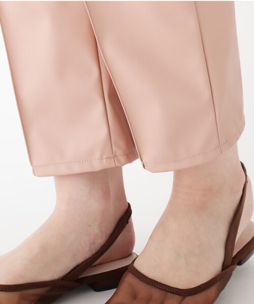 AG by aquagirl（エージーバイアクアガール）の「◆フェイクレザージョグパンツ（その他パンツ・レディース・オフホワイト/ライトオレンジ系/ガンメタ・38/36）」の17枚目の写真