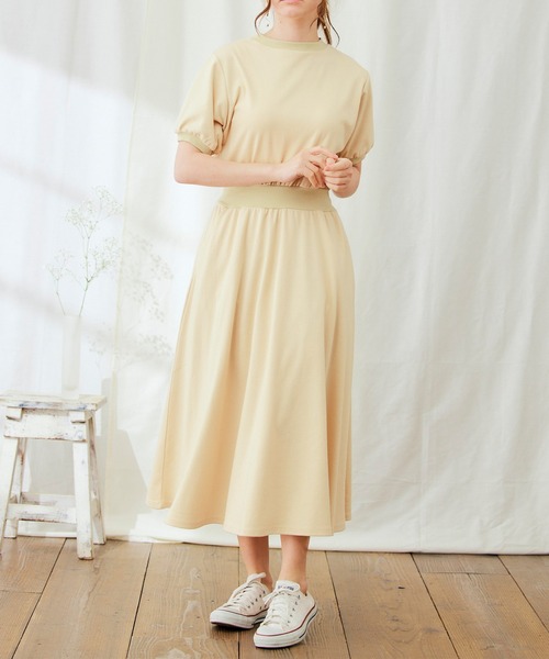 PURIL（ピュリル）の「【PURIL】パフスリーブ スウェット フレア半袖ワンピース（ワンピース・レディース・ベージュ/ネイビー/ブラック/パープル・L/S/XS/M）」の3枚目の写真