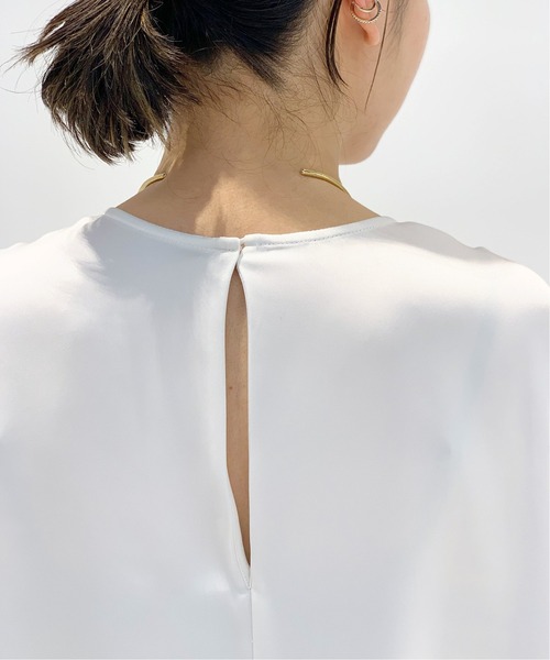 AP STUDIO(エーピーストゥディオ)の「ライトダブルサテンブラウス(シャツ/ブラウス・レディース・ホワイト・FREE)」の11枚目の写真