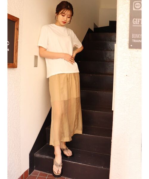 MURUA（ムルーア）の「【MURUA×山代エンナ】サンフラワーTシャツ（Tシャツ/カットソー・レディース・ホワイト/ダークグレー・FREE）」の7枚目の写真