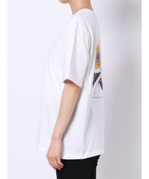 MURUA（ムルーア）の「【MURUA×山代エンナ】サンフラワーTシャツ（Tシャツ/カットソー・レディース・ホワイト/ダークグレー・FREE）」の19枚目の写真