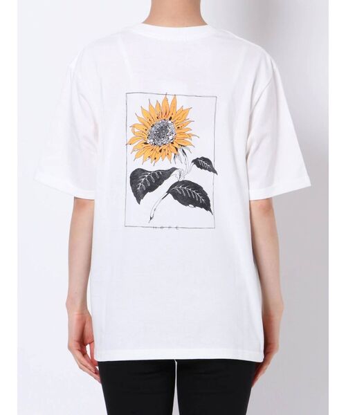 MURUA（ムルーア）の「【MURUA×山代エンナ】サンフラワーTシャツ（Tシャツ/カットソー・レディース・ホワイト/ダークグレー・FREE）」の20枚目の写真