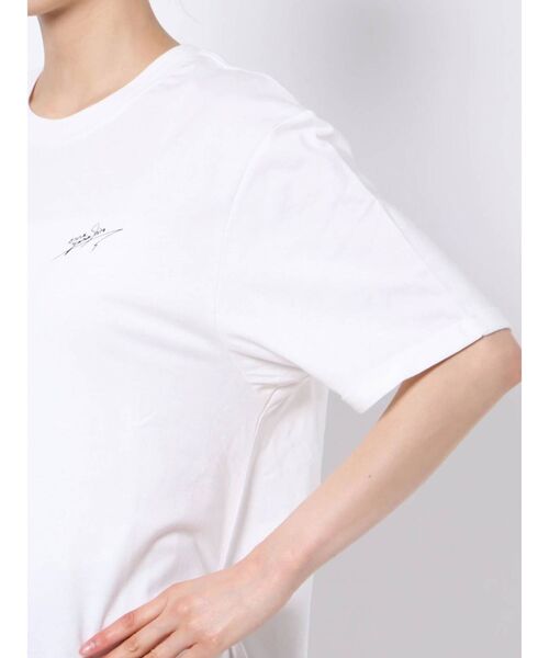 MURUA（ムルーア）の「【MURUA×山代エンナ】サンフラワーTシャツ（Tシャツ/カットソー・レディース・ホワイト/ダークグレー・FREE）」の22枚目の写真