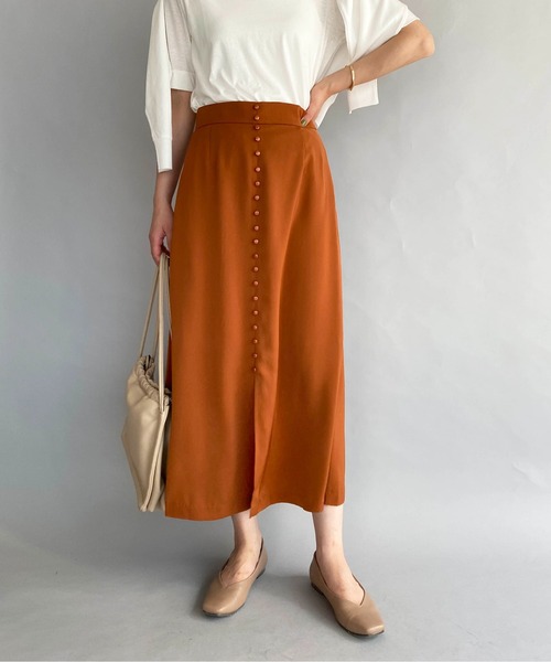 PICCIN(ピッチン)の「フロントボタンロングスカート(スカート・レディース・ダークブルー/グレイッシュベージュ/レンガ・M)」の4枚目の写真