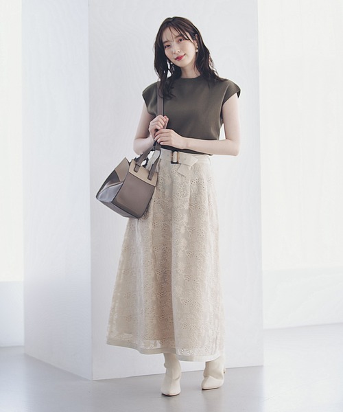 Andemiu(アンデミュウ)の「ベルトツキレーススカート215843(スカート・レディース・ベージュ/カーキ/ブルー・SMALL/MEDIUM)」の4枚目の写真