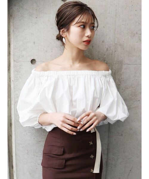 MURUA(ムルーア)の「ボリュームオフショルブラウス(シャツ/ブラウス・レディース・ホワイト/ブラック/オレンジ・FREE)」の4枚目の写真