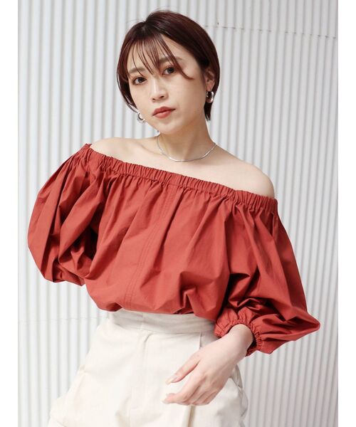 MURUA(ムルーア)の「ボリュームオフショルブラウス(シャツ/ブラウス・レディース・ホワイト/ブラック/オレンジ・FREE)」の8枚目の写真