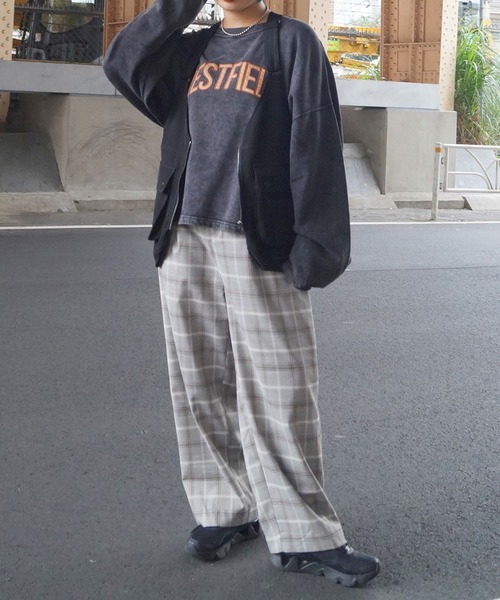 179/WG（イチナナキュウダブルジー）の「スノーウォッシュワッペンスウェット（Tシャツ/カットソー・レディース・ブラック/グリーン・FREE）」の12枚目の写真