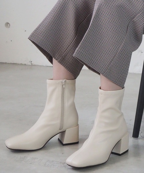 tiptop（ティップトップ）の「ストレッチスクエアブーツ（ブーツ・レディース・アイボリー/ブラック・M/L）」の3枚目の写真