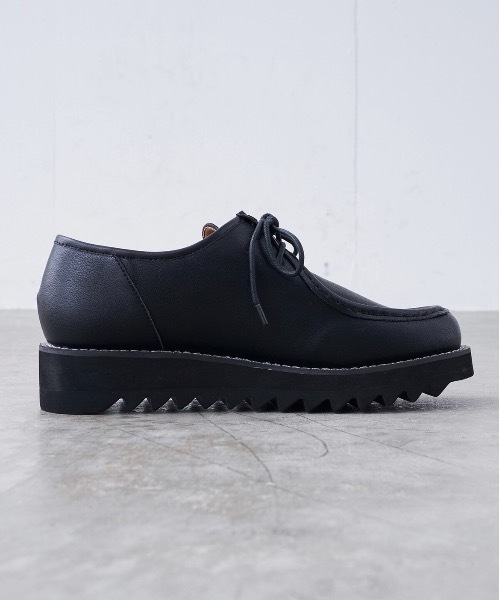 INTER FACTORY（インターファクトリー）の「ファッションインフルエンサー DAISUKE - シャークソールチロリアンレザーシューズ　made in INTER FACTORY（ドレスシューズ・メンズ・ブラック・SMALL/MEDIUM/LARGE）」の10枚目の写真