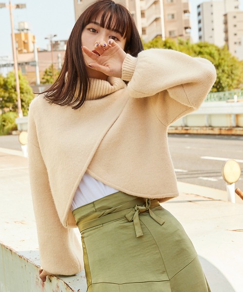 Keeepy(キーピー)の「【Keeepy】volume sleeve turtleneck knit pullover(ニット/セーター・レディース・ブラック/アイボリー・FREE)」の1枚目の写真