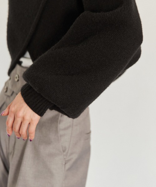 Keeepy(キーピー)の「【Keeepy】volume sleeve turtleneck knit pullover(ニット/セーター・レディース・ブラック/アイボリー・FREE)」の9枚目の写真