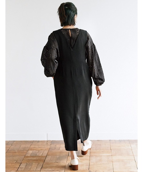 avecmoi（アヴェクモワ）の「【佐藤かなさんプロデュース】 アヴェクモワ　カットワークレースブラウス〈黒〉（シャツ/ブラウス・レディース・ブラック・MEDIUM）」の4枚目の写真