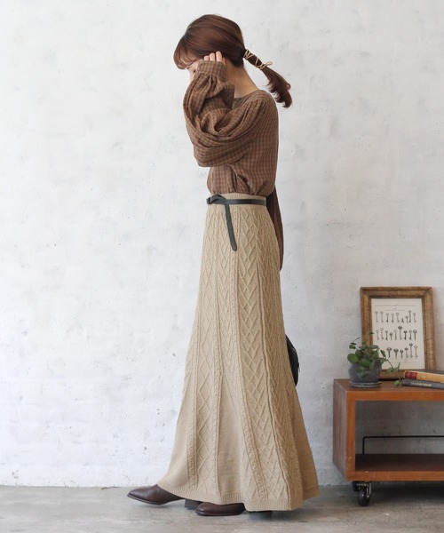 Crisp（クリスプ）の「ケーブルマーメイドスカート（スカート・レディース・ベージュ/グレー・FREE）」の12枚目の写真