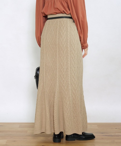 Crisp（クリスプ）の「ケーブルマーメイドスカート（スカート・レディース・ベージュ/グレー・FREE）」の3枚目の写真