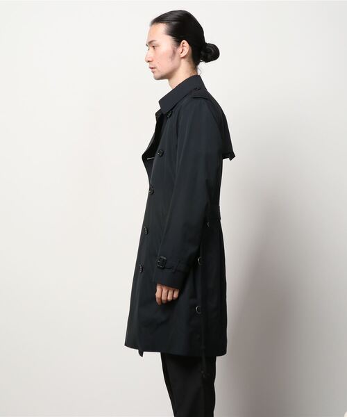 BURBERRY（バーバリー）の「BURBERRY KENSINGTON TRENC COAT バーバリー ケンジントン ヘリテージ トレンチコート（トレンチコート・メンズ・ブラック・48）」の13枚目の写真