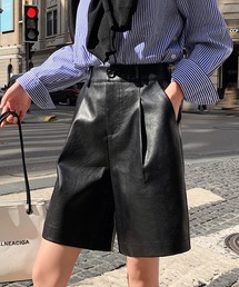 Jewelobe | フェイクレザーショートパンツ(その他パンツ)