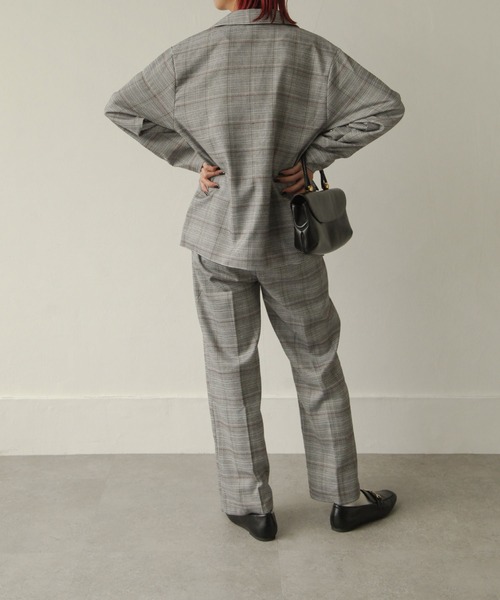 Chillfar(チルファー)の「タータンチェックフレアパンツ(スラックス・レディース・ダークブラウン/ブラウン/グレー・MEDIUM/LARGE)」の21枚目の写真