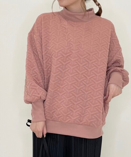 SHOO・LA・RUE（シューラルー）の「◆キルティングスウェット（スウェット・レディース・ブラック/アイボリー/サンドベージュ/ピンク系・00）」の4枚目の写真