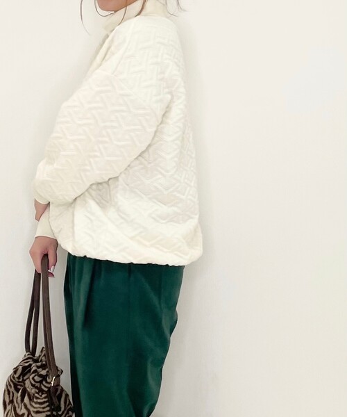 SHOO・LA・RUE（シューラルー）の「◆キルティングスウェット（スウェット・レディース・ブラック/アイボリー/サンドベージュ/ピンク系・00）」の10枚目の写真