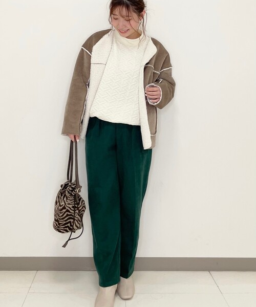 SHOO・LA・RUE（シューラルー）の「◆キルティングスウェット（スウェット・レディース・ブラック/アイボリー/サンドベージュ/ピンク系・00）」の5枚目の写真