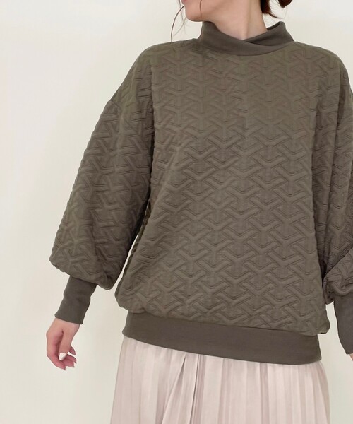 SHOO・LA・RUE（シューラルー）の「◆キルティングスウェット（スウェット・レディース・ブラック/アイボリー/サンドベージュ/ピンク系・00）」の16枚目の写真