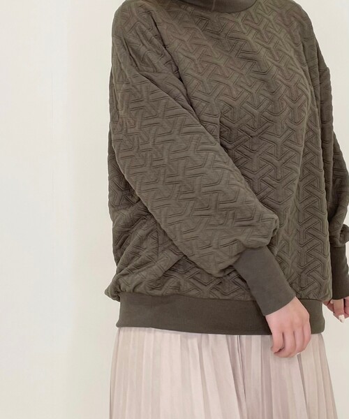 SHOO・LA・RUE（シューラルー）の「◆キルティングスウェット（スウェット・レディース・ブラック/アイボリー/サンドベージュ/ピンク系・00）」の11枚目の写真