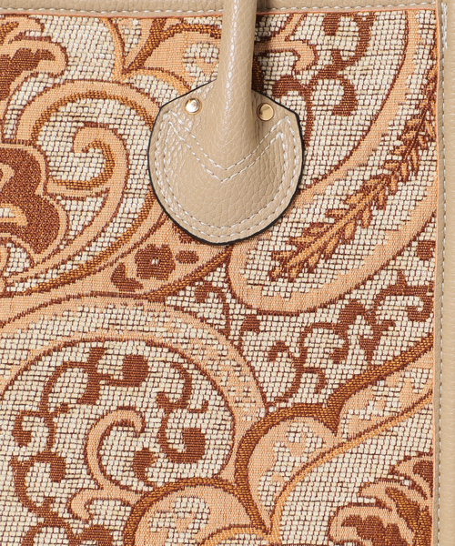 B.C STOCK（ベーセーストック）の「ジャガードトート◆（ショルダーバッグ・レディース・ベージュ/ブラック・FREE）」の3枚目の写真