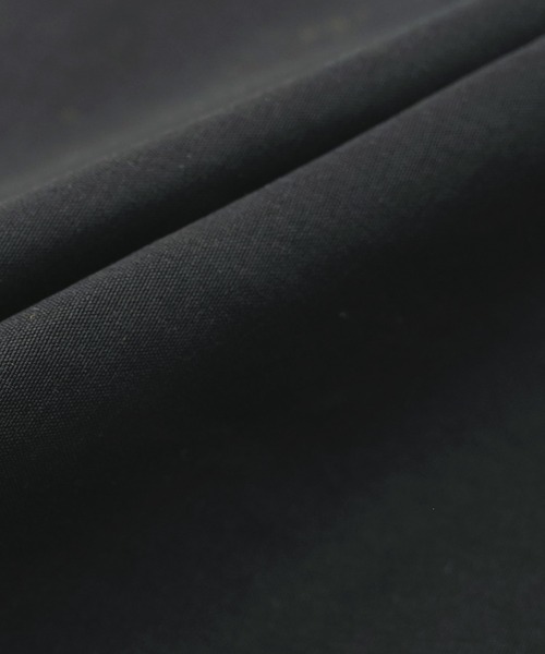 THE NORTH FACE(ザノースフェイス)の「THE NORTH FACE(ザ・ノース・フェイス) トラックジャケット(ナイロンジャケット・メンズ・ブラック/レッド・S/M/L)」の4枚目の写真