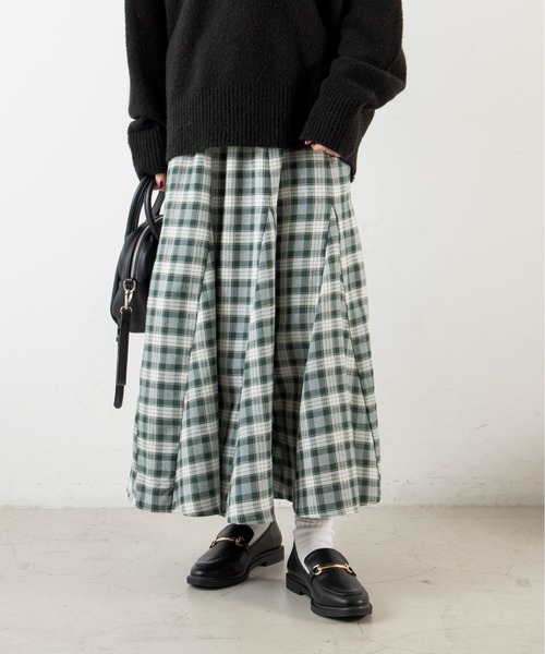 ANGIE(アンジー)の「ハイウエストチェック柄マーメイドロングスカート(スカート・レディース・ブラック系その他/グリーン系その他/ホワイト系その他・FREE)」の9枚目の写真