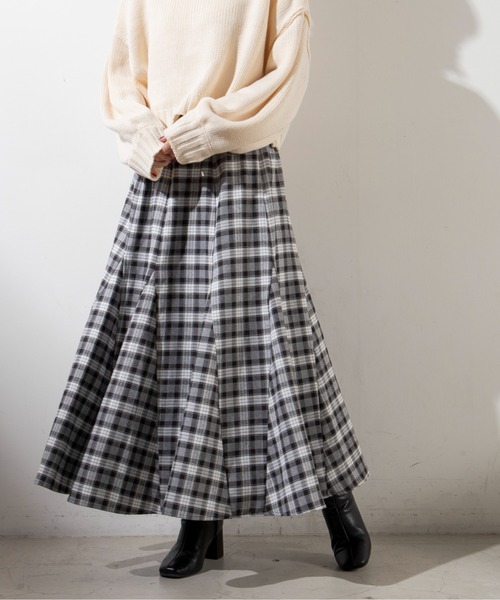 ANGIE(アンジー)の「ハイウエストチェック柄マーメイドロングスカート(スカート・レディース・ブラック系その他/グリーン系その他/ホワイト系その他・FREE)」の19枚目の写真