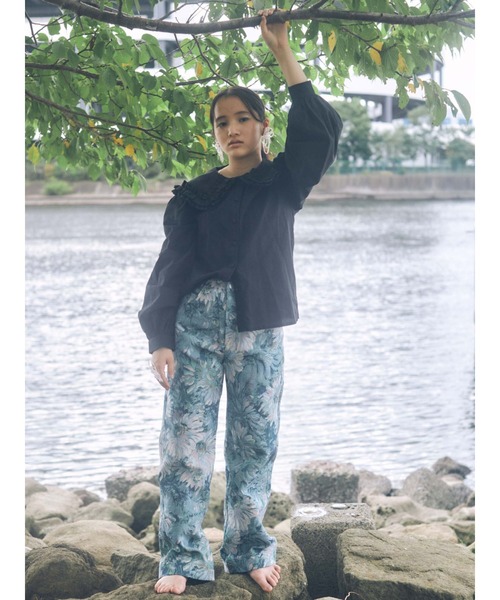 merry jenny（メリージェニー）の「floralジャガードパンツ（その他パンツ・レディース・ブルー/イエロー・SMALL/MEDIUM）」の22枚目の写真