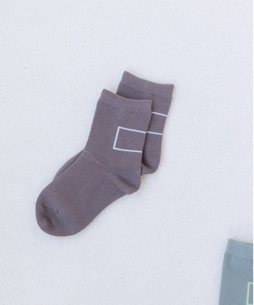 LOWRYS FARM（ローリーズファーム）の「シカクガラソックス　260795（ソックス/靴下・キッズ・グレー/オレンジ/グリーン/アイボリー・MEDIUM/LARGE）」の6枚目の写真