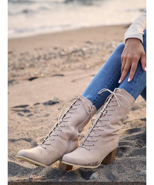 To the sea(トゥーザシー)の「レースアップミドルブーツ(ブーツ・レディース・ブラウン/アイボリー/キャメル・SMALL/MEDIUM/LARGE)」の10枚目の写真