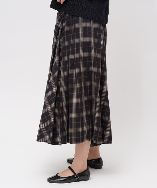 GRANDMA MAMA DAUGHTER(グランマママドーター)の「【 GRANDMA MAMA DAUGHTER / グランマ ママ ドーター 】 チェックタックフレアースカート GK2031621 KTI(スカート・レディース・ブラック・1/000)」の5枚目の写真