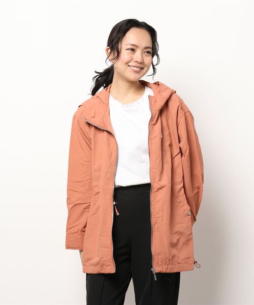 BELLUNA（ベルーナ）の「便利な８ポケット付マウンテンパーカー（マウンテンパーカー・レディース・ベージュ/ネイビー/カーキ/コーラル・MEDIUM/LARGE/X-LARGE）」の12枚目の写真