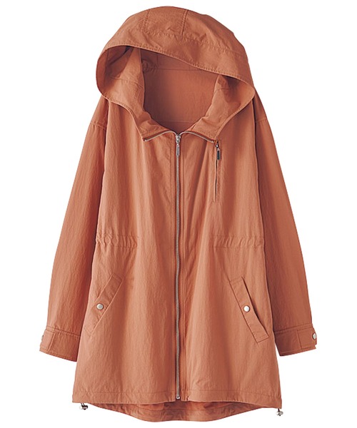 便利な8ポケット付マウンテンパーカー（マウンテンパーカー