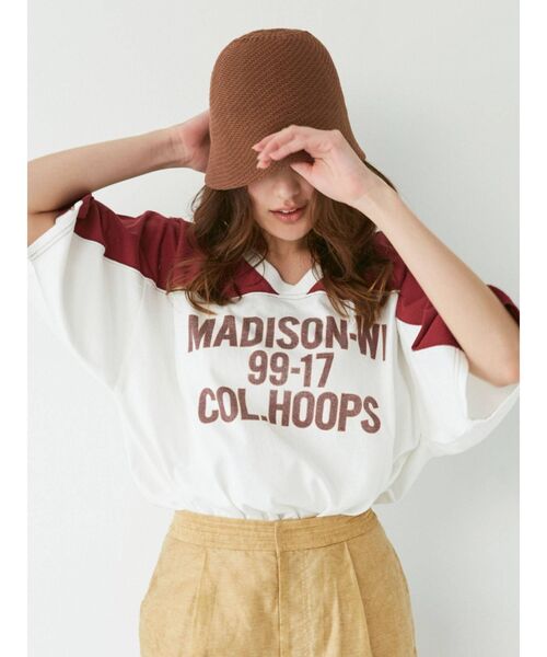 Ungrid（アングリッド）の「VネックフットボールロゴTee（Tシャツ/カットソー・レディース・ネイビー/グリーン/ボルドー・FREE）」の12枚目の写真