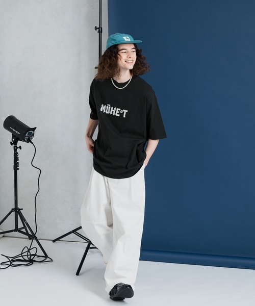 MUHET(ミュエータ)の「ロゴプリントTシャツ(Tシャツ/カットソー・レディース・ホワイト/チャコールグレー・MEDIUM/X-LARGE)」の6枚目の写真