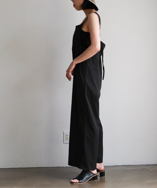 feepur(フェピュール)の「【TALLサイズあり】ダブルストラップ2wayサロペット(サロペット/オーバーオール・レディース・チャコールグレー/ブラック/ピンク・MEDIUM/TALL)」の17枚目の写真