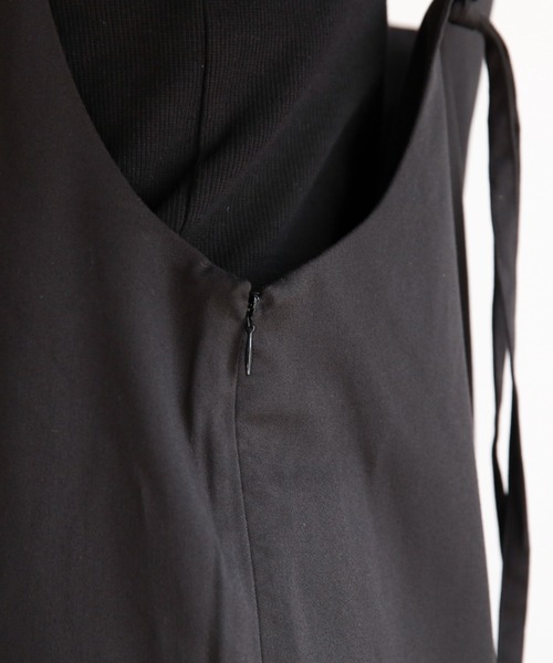 feepur(フェピュール)の「【TALLサイズあり】ダブルストラップ2wayサロペット(サロペット/オーバーオール・レディース・チャコールグレー/ブラック/ピンク・MEDIUM/TALL)」の14枚目の写真