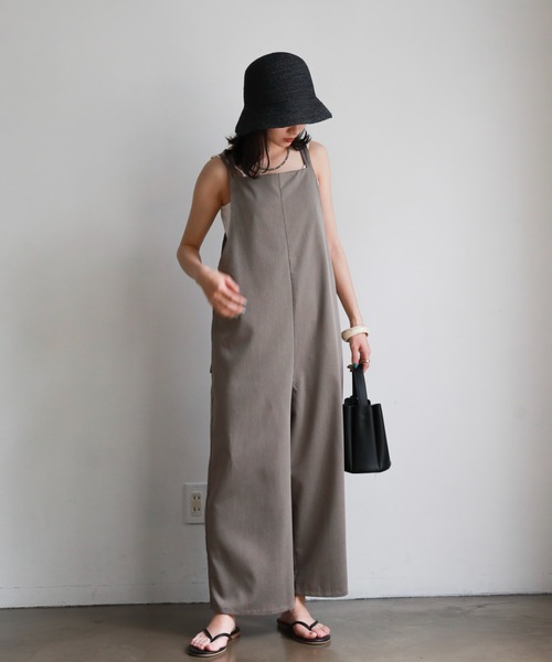 feepur(フェピュール)の「【TALLサイズあり】ダブルストラップ2wayサロペット(サロペット/オーバーオール・レディース・チャコールグレー/ブラック/ピンク・MEDIUM/TALL)」の4枚目の写真