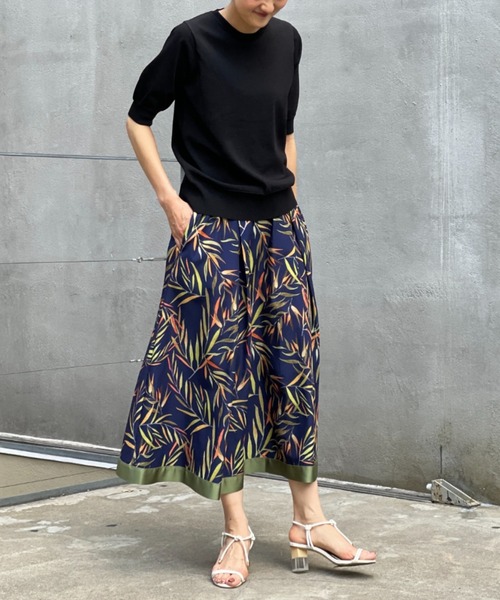 BEARDSLEY（ビアズリー）の「リーフプリントスカート（スカート・レディース・ネイビー・FREE）」の20枚目の写真