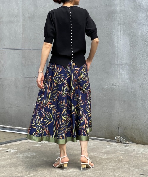 BEARDSLEY（ビアズリー）の「リーフプリントスカート（スカート・レディース・ネイビー・FREE）」の16枚目の写真