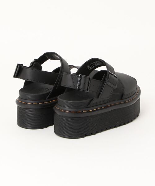 Dr. Martens（ドクターマーチン）の「【Dr.Martens】VOSS QUAD SNDL（サンダル・レディース・ブラック/ホワイト・38/36/37/39）」の3枚目の写真