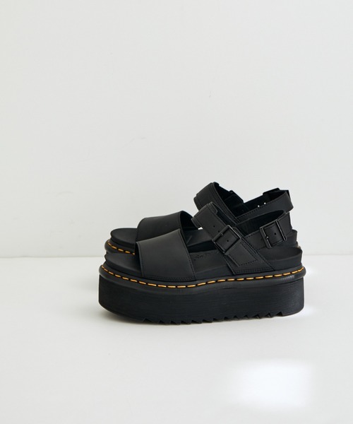 Dr. Martens（ドクターマーチン）の「【Dr.Martens】VOSS QUAD SNDL（サンダル・レディース・ブラック/ホワイト・38/36/37/39）」の2枚目の写真