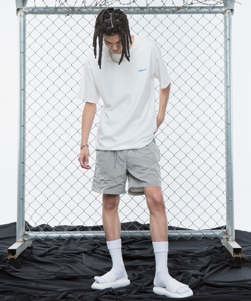 SINCITY(シンシティ)の「A'GEM/9 × .kom『SINCITY/シンシティ』NEW WORLD BLUE LOGO T-SHIRT/ニューワールド Tシャツ 半袖カットソー(Tシャツ/カットソー・メンズ・ホワイト・1/2)」の12枚目の写真